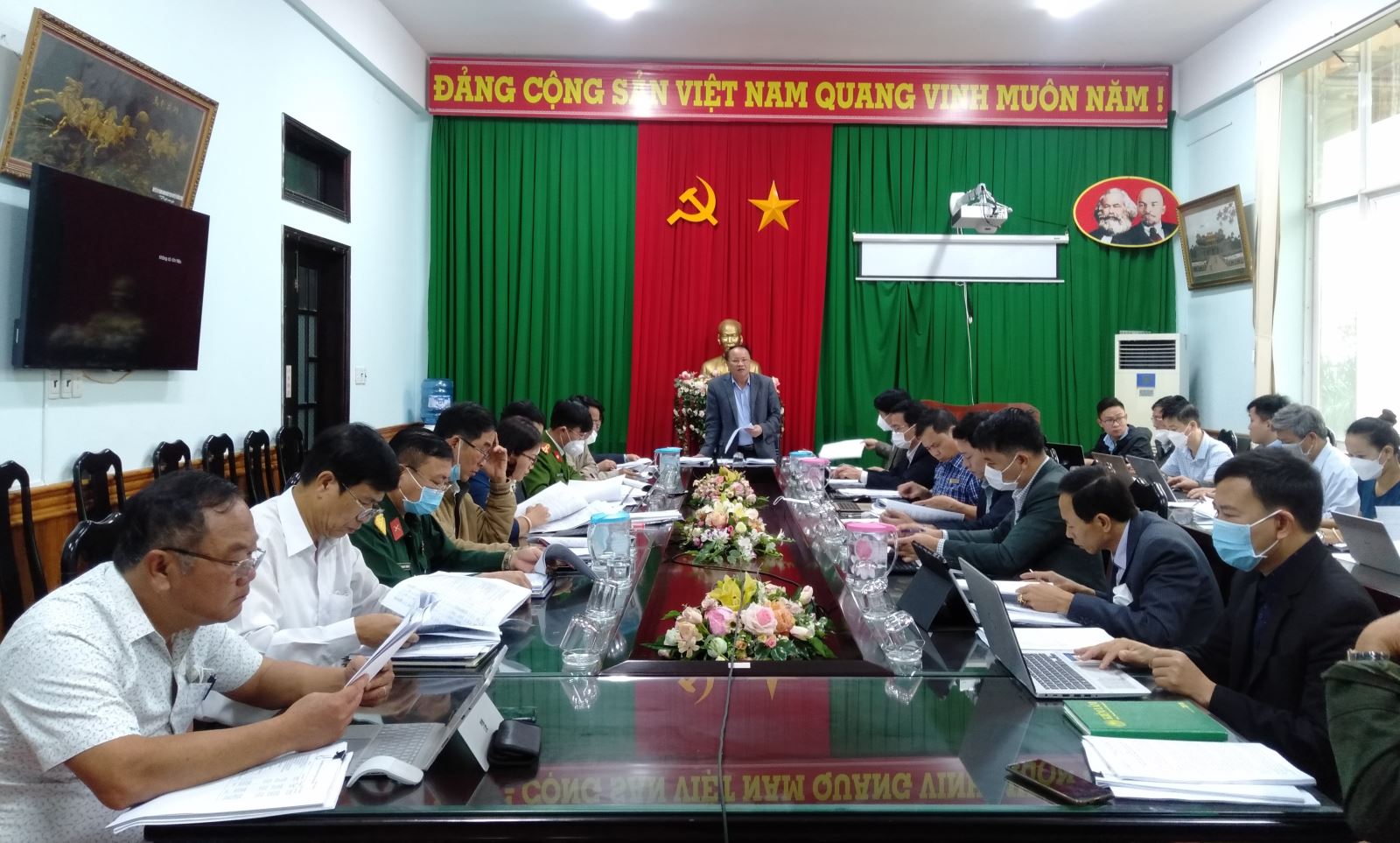  UBND huyện tổ chức hội nghị mở rộng lần thứ 5