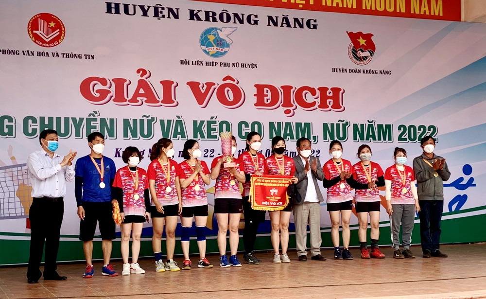 Huyện Krông Năng: Bế mạc giải vô địch bóng chuyền nữ và kéo co nam, nữ 2022